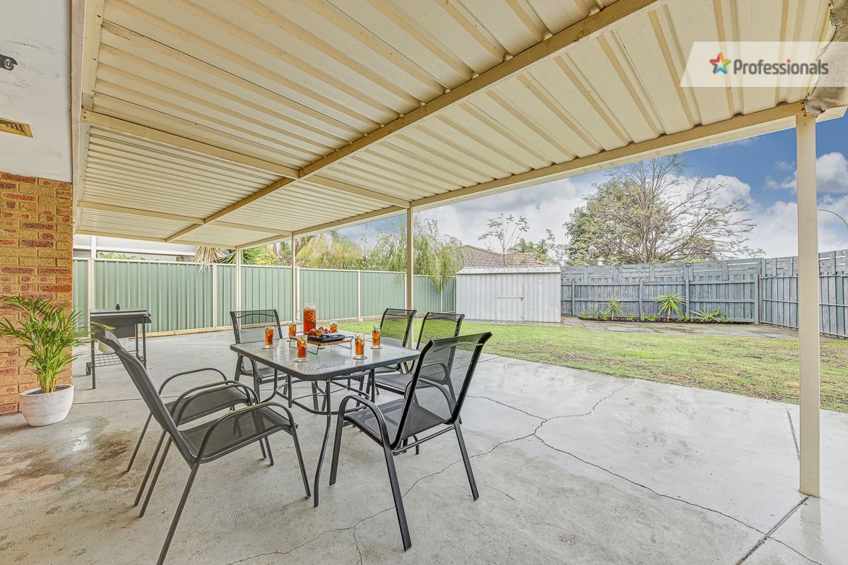 2 Skyros Mews, Stratton WA 6056, Image 2