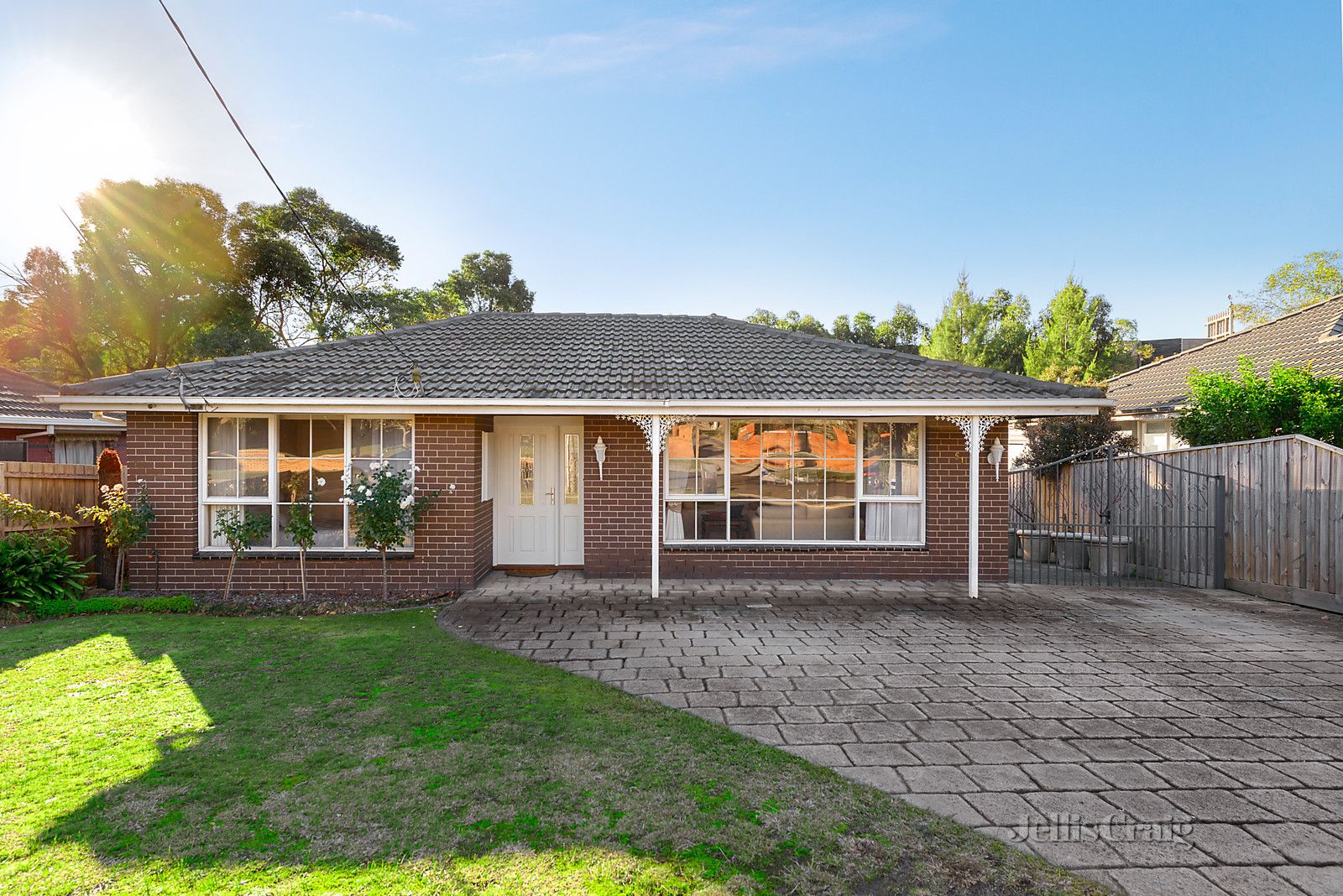 51 Therese Avenue, Mount Waverley VIC 3149, Image 0