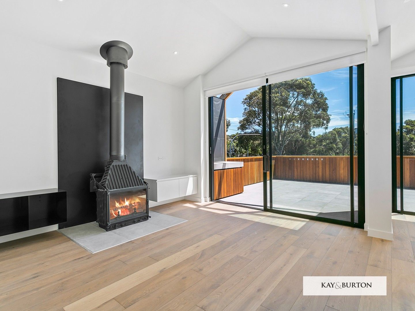 2 bedrooms Apartment / Unit / Flat in 3/39 Cook Street FLINDERS VIC, 3929