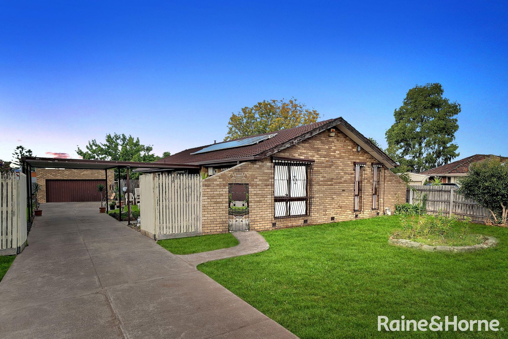 24 Hamilton Court, Lalor VIC 3075 Domain