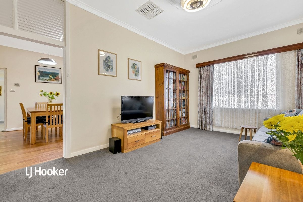 18 Barnes Avenue, Northfield SA 5085, Image 1