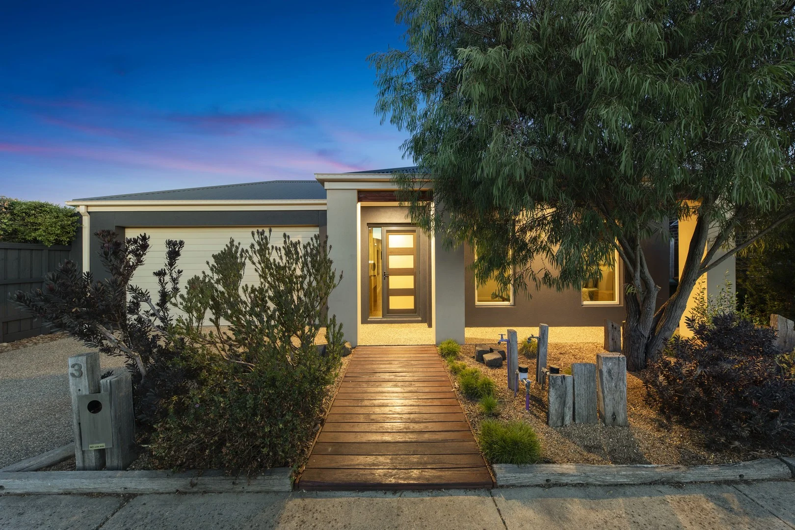 3 Weatherby Avenue, Officer VIC 3809