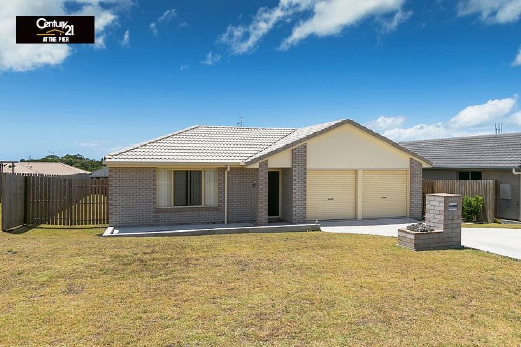 4 bedrooms House in 3 Eyre Court URRAWEEN QLD, 4655