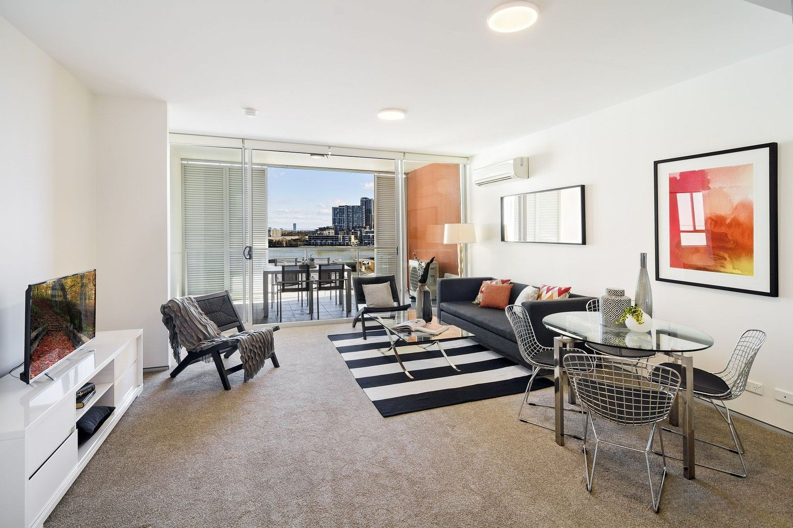 1 bedrooms Apartment / Unit / Flat in 201/10-16 Marquet Street RHODES NSW, 2138