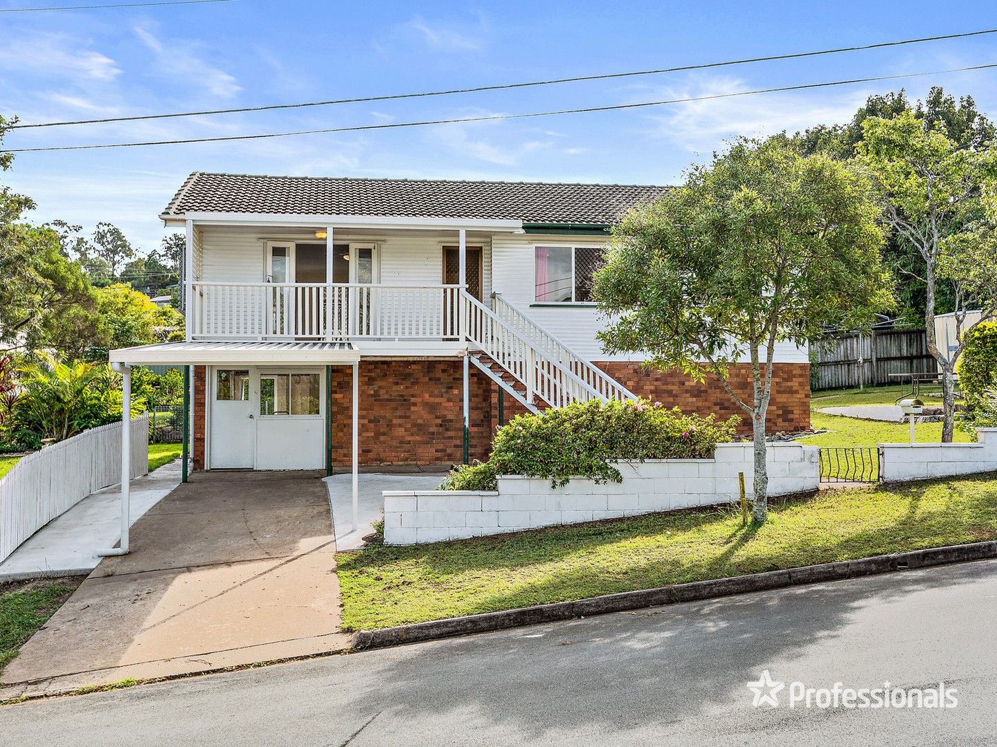 16 Arilpa Crescent, Ferny Hills QLD 4055, Image 0