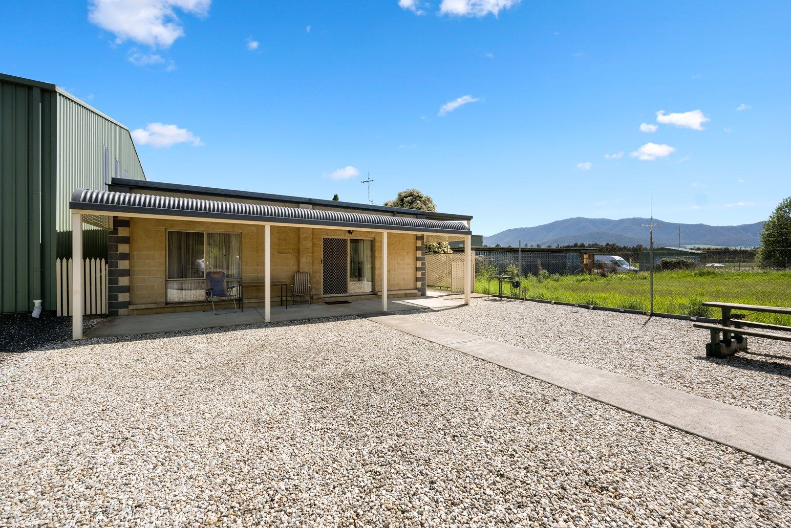 21 Embankment Drive, Mount Beauty VIC 3699, Image 1