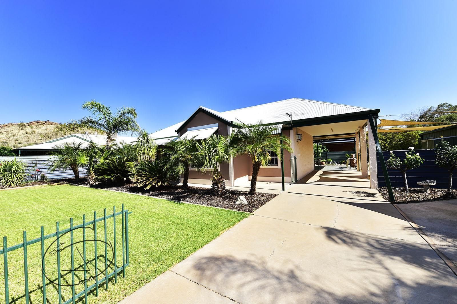 2 Bowman Close, Araluen NT 0870, Image 0