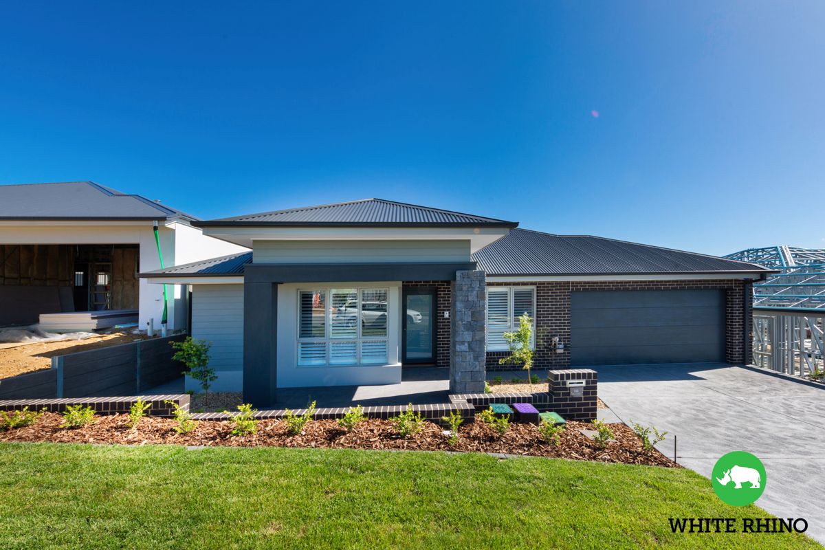 4 bedrooms House in 10 Bobac Street GOOGONG NSW, 2620