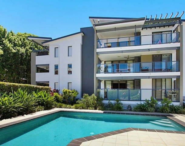 2/66 Mclean Street, Coolangatta QLD 4225