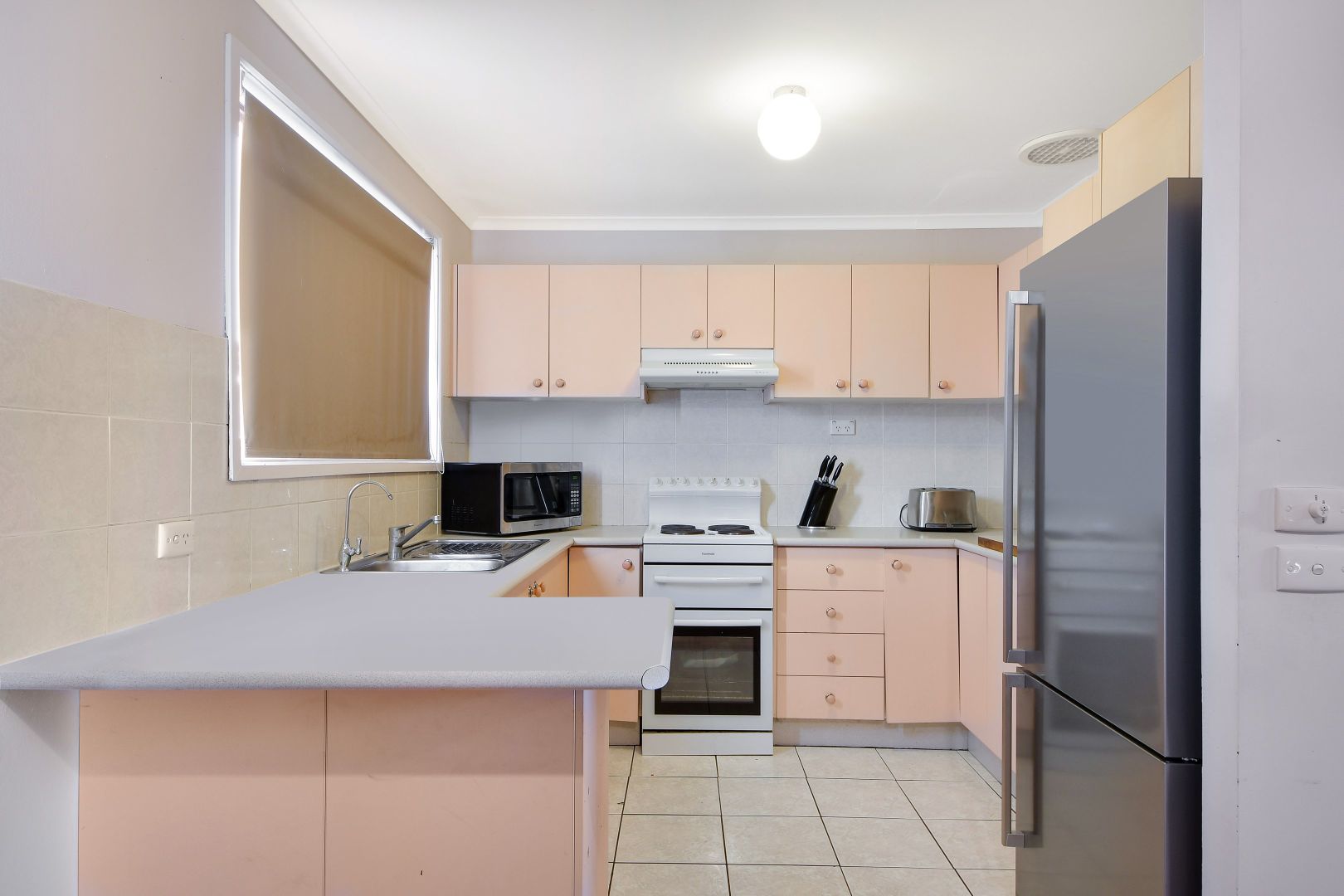9/76 Parliament Road, Macquarie Fields NSW 2564, Image 2