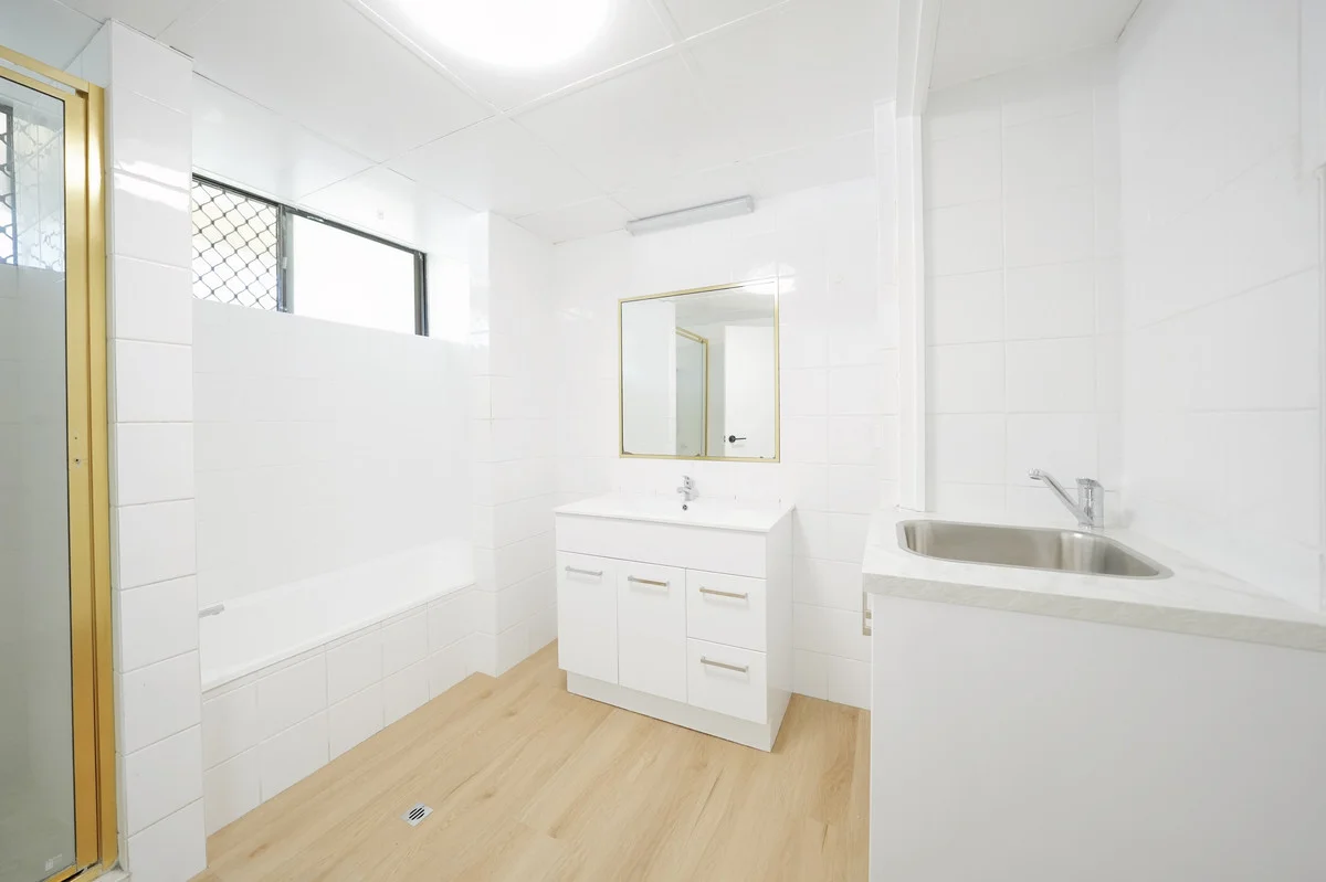 Additional image 13 of 1/2 Marine Parade, Southport QLD 4215