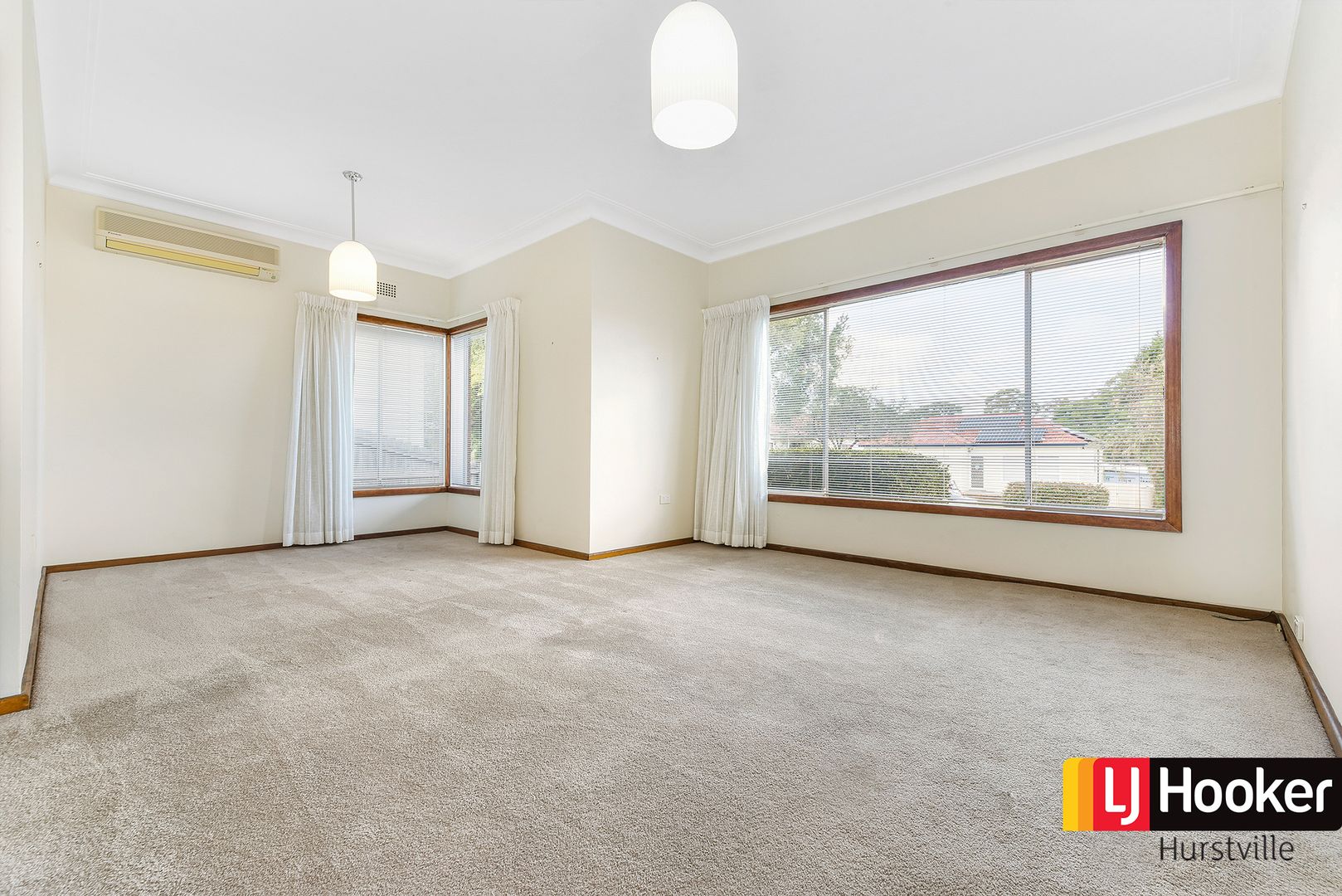 6 Pineview Avenue, Roselands NSW 2196, Image 2