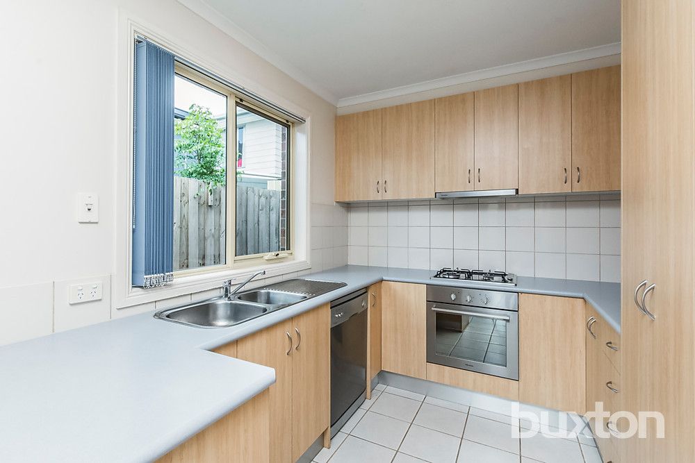 2/4 Koala Court, Whittington VIC 3219, Image 2