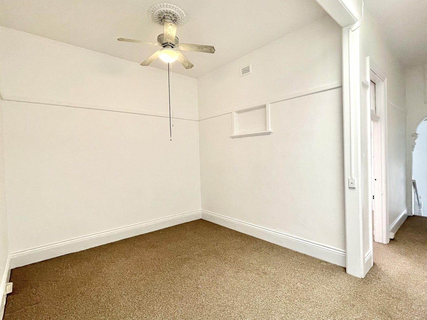 2 bedrooms Apartment / Unit / Flat in 1/235 King Street NEWTOWN NSW, 2042