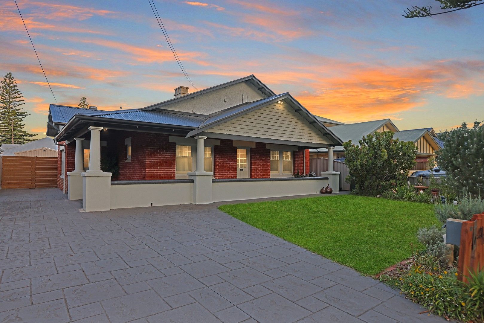 4 bedrooms House in 44 East Terrace HENLEY BEACH SA, 5022