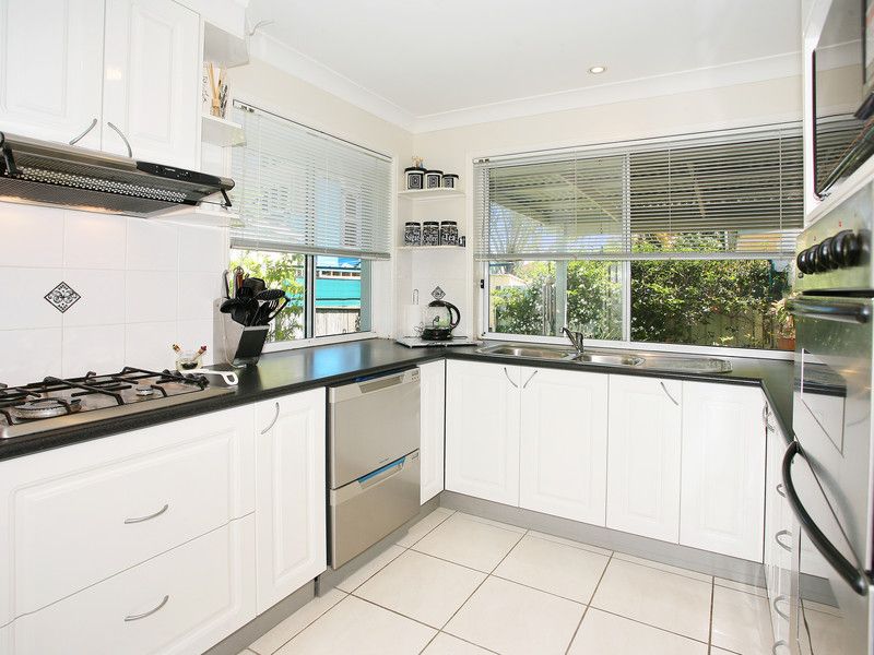 12 Park Street, Caloundra QLD 4551, Image 2