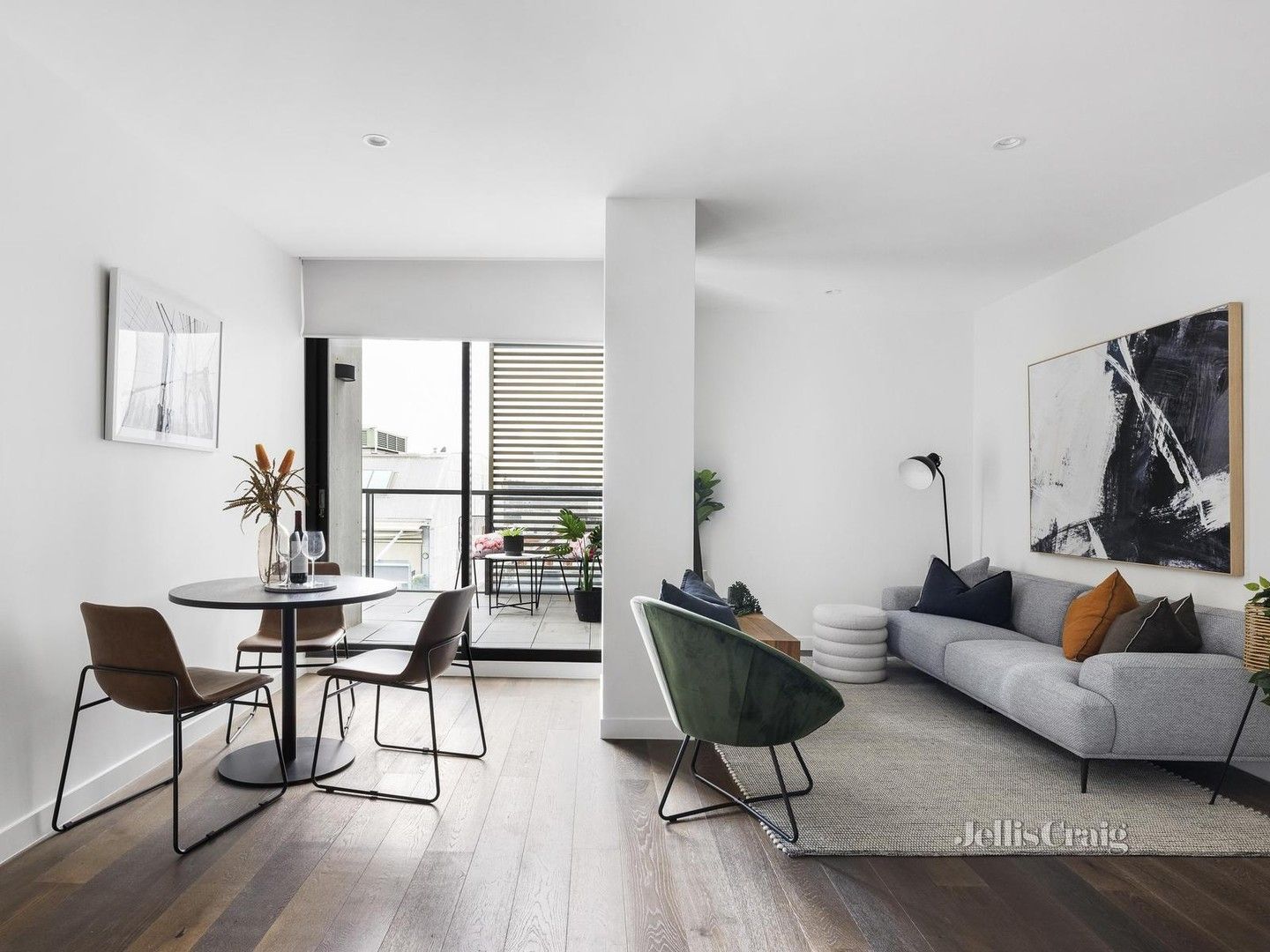 2 bedrooms Apartment / Unit / Flat in 340/158 Smith Street COLLINGWOOD VIC, 3066