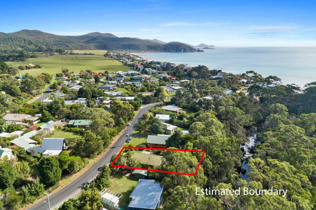 17 Kenelm Avenue, Sisters Beach TAS 7321, Image 0