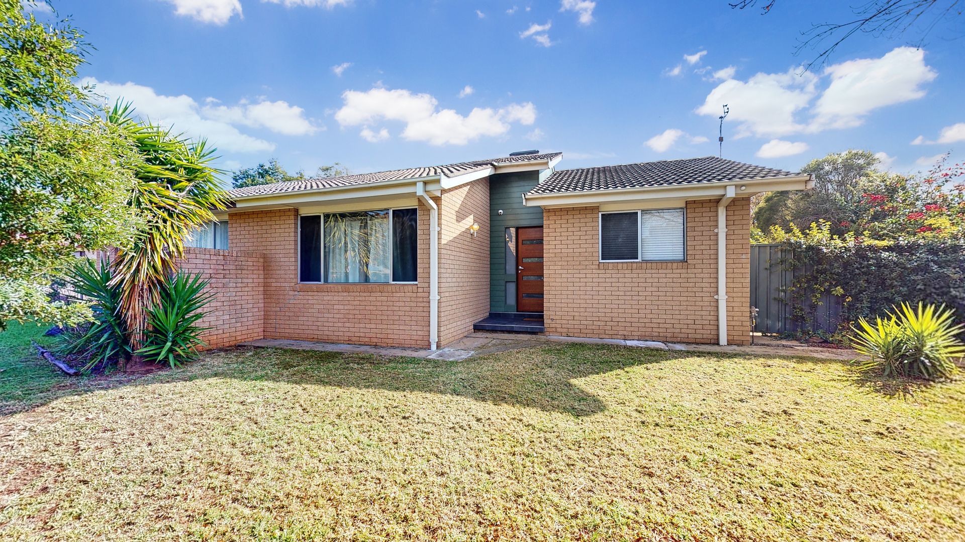 2 bedrooms House in 5B Timberi Drive DUBBO NSW, 2830