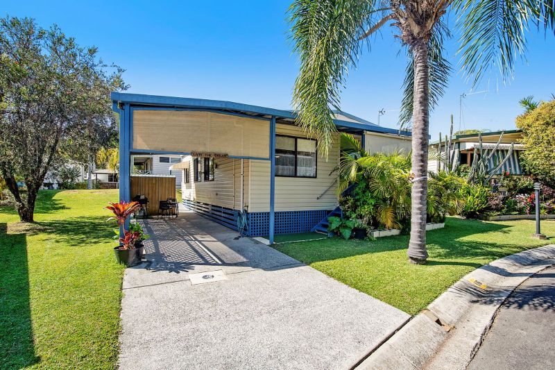2 bedrooms House in 116/570 Pine Ridge Road COOMBABAH QLD, 4216