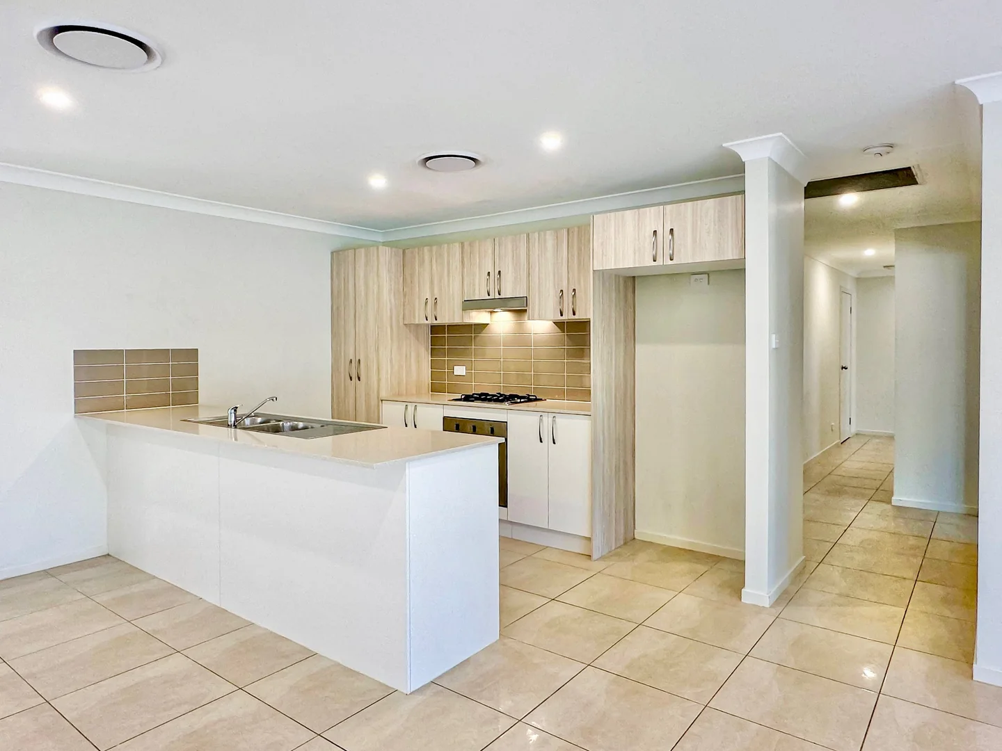 Additional image 4 of 1 Saddleback Crescent, Stream Hill NSW 2526