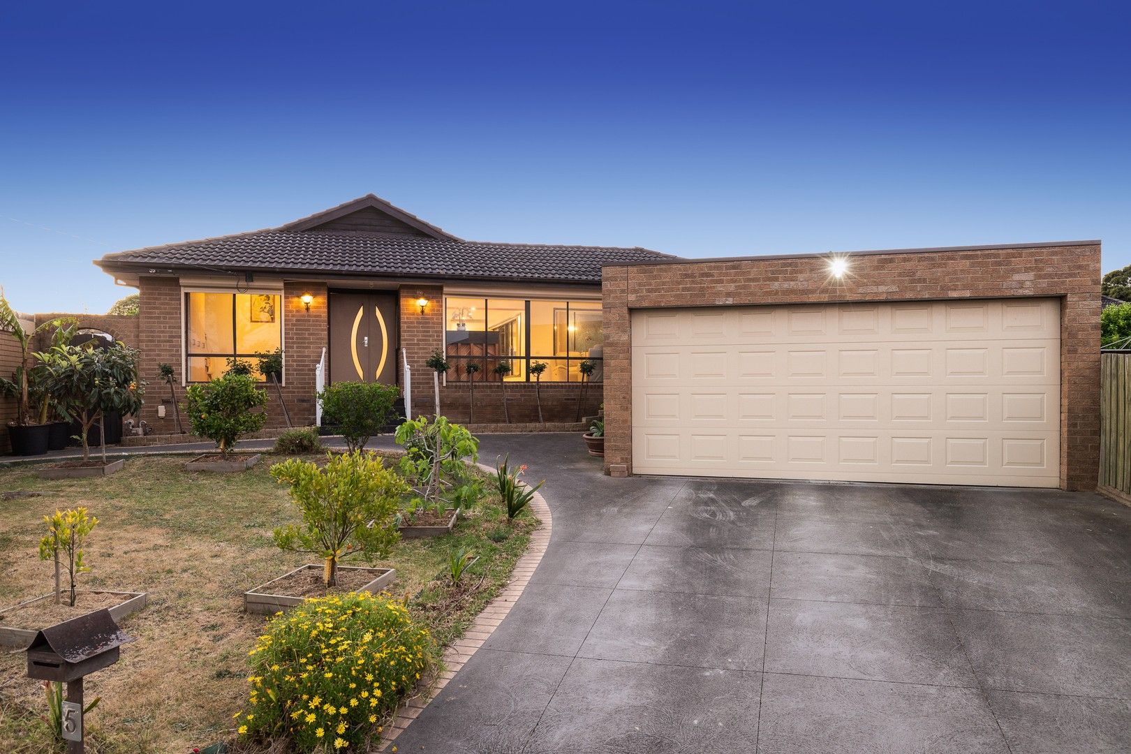 5 Hoad Court, Mulgrave VIC 3170, Image 0