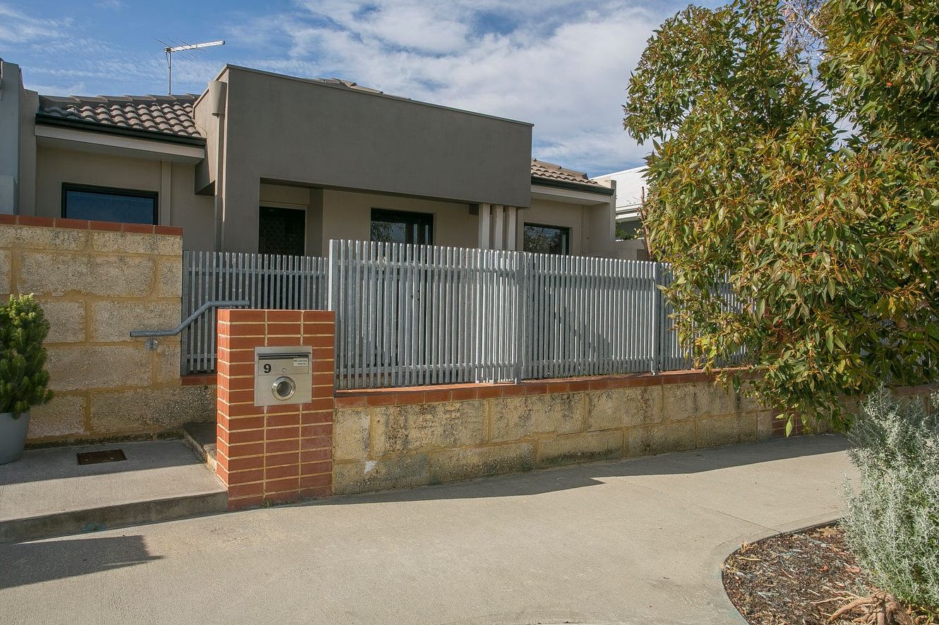 3 bedrooms House in 9 Perkins Drive CLARKSON WA, 6030