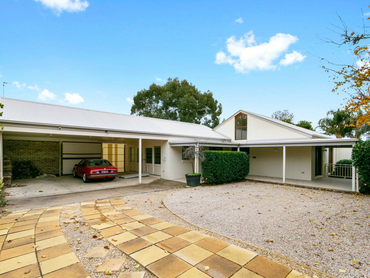 8 Riley Street, Bairnsdale Property History & Address Research Domain