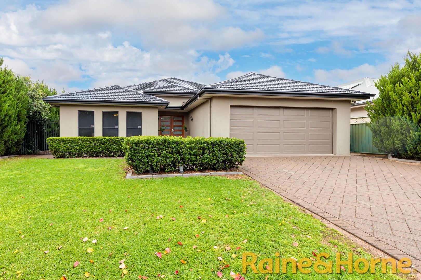 35 Cypress Point Drive, Dubbo NSW 2830, Image 0
