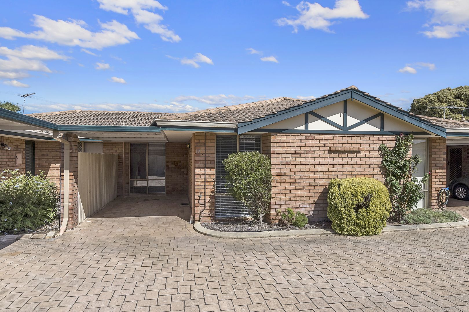 17/14 Hefron Street, Rockingha | Property History & Address Research ...