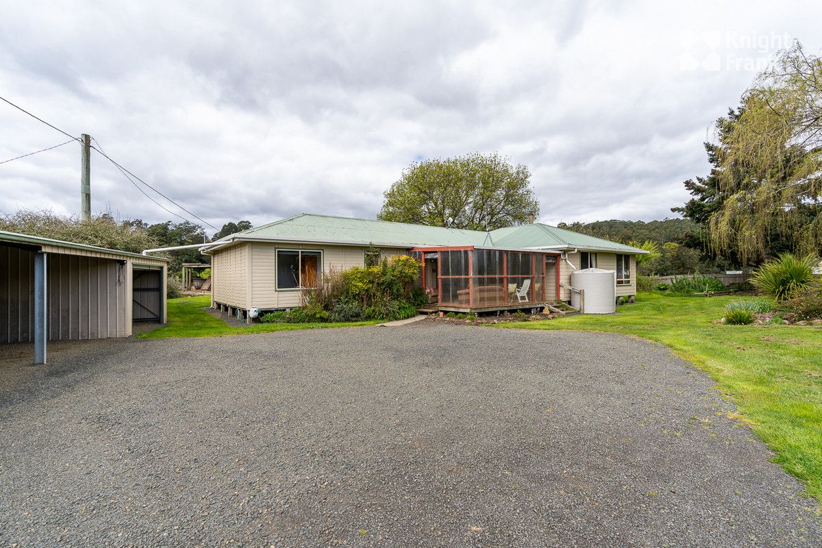 8 Edwards Place, Branxholm TAS 7261, Image 2