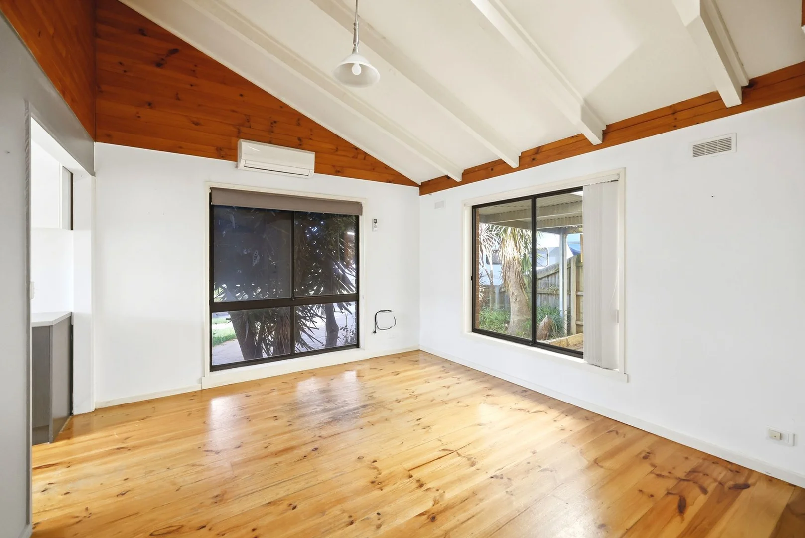 Additional image 4 of 10 Frobisher Street, Melton VIC 3337