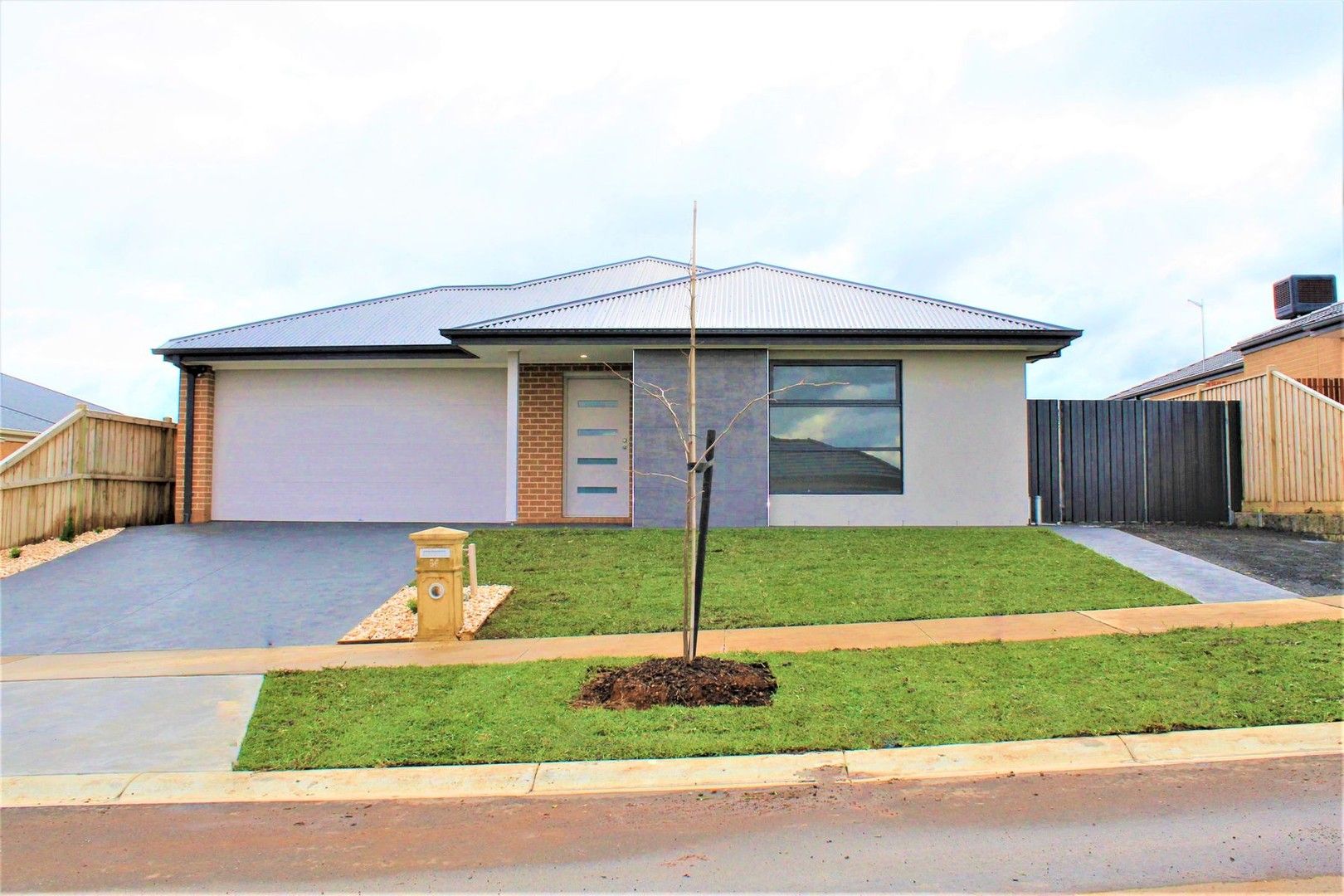 4 bedrooms House in 17 Hampton Drive WARRAGUL VIC, 3820