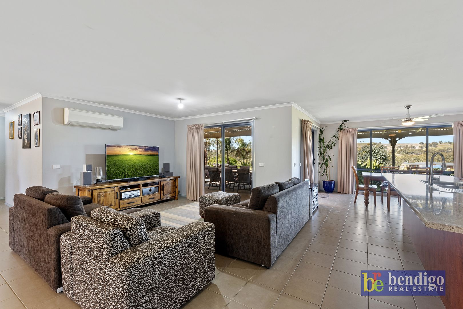 48 Sunrise Crescent, Lockwood South VIC 3551, Image 2