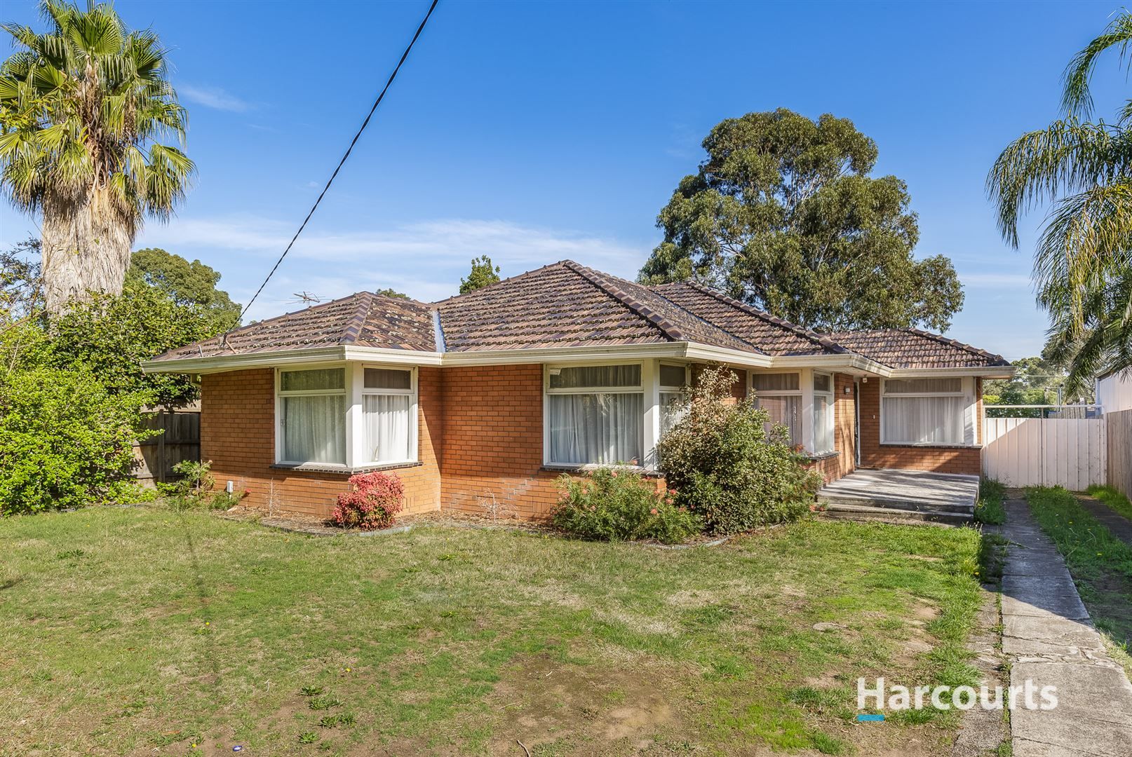 3 bedrooms House in 30 Arnold Drive SCORESBY VIC, 3179