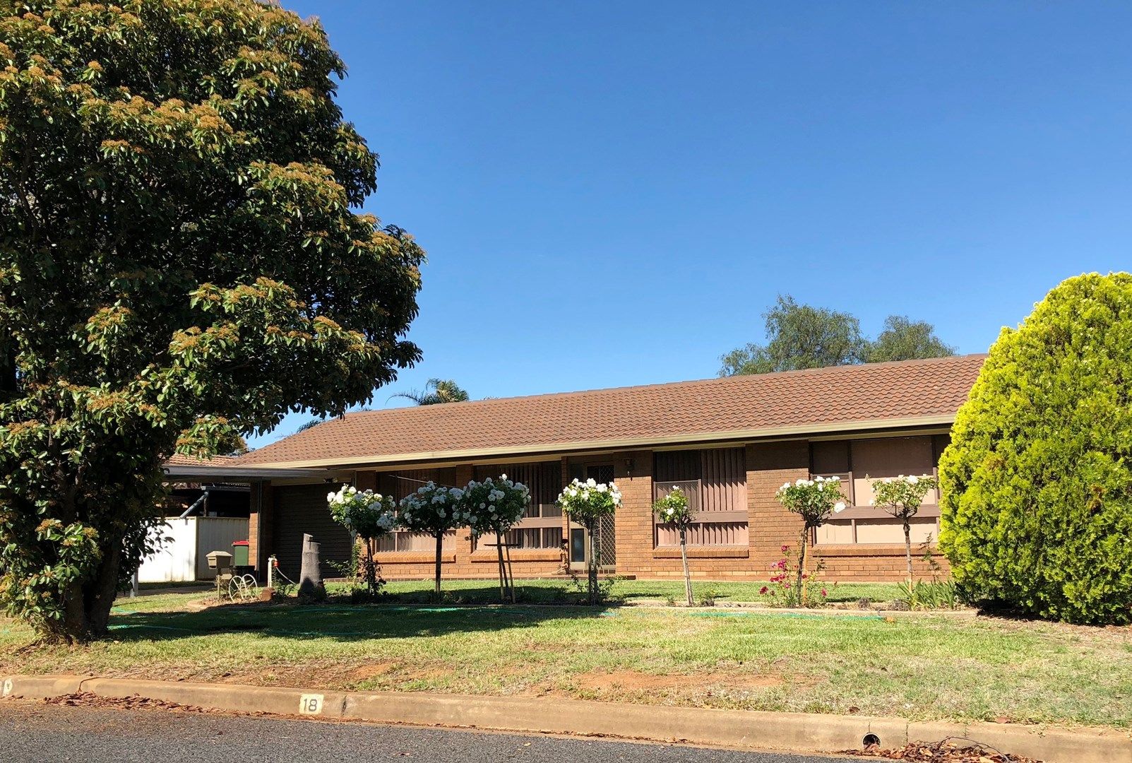 18 Chifley Drive, Dubbo NSW 2830