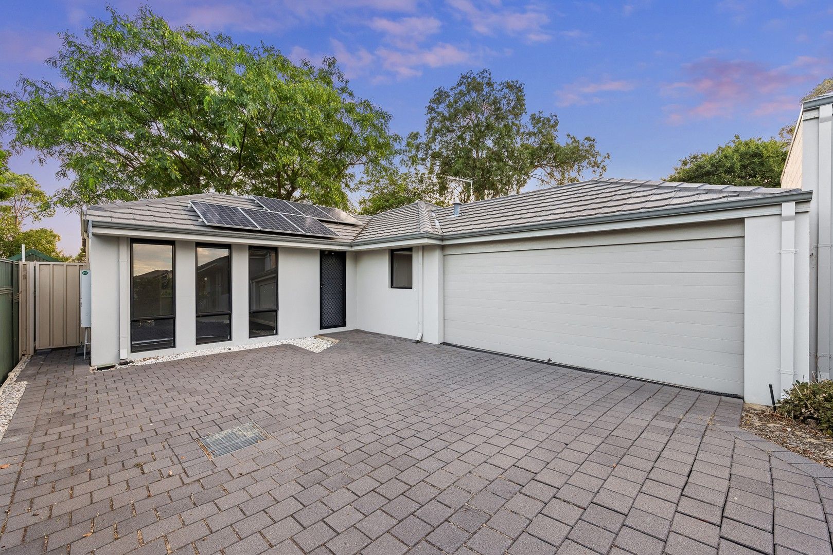 3 bedrooms House in 67C Healy Road HAMILTON HILL WA, 6163
