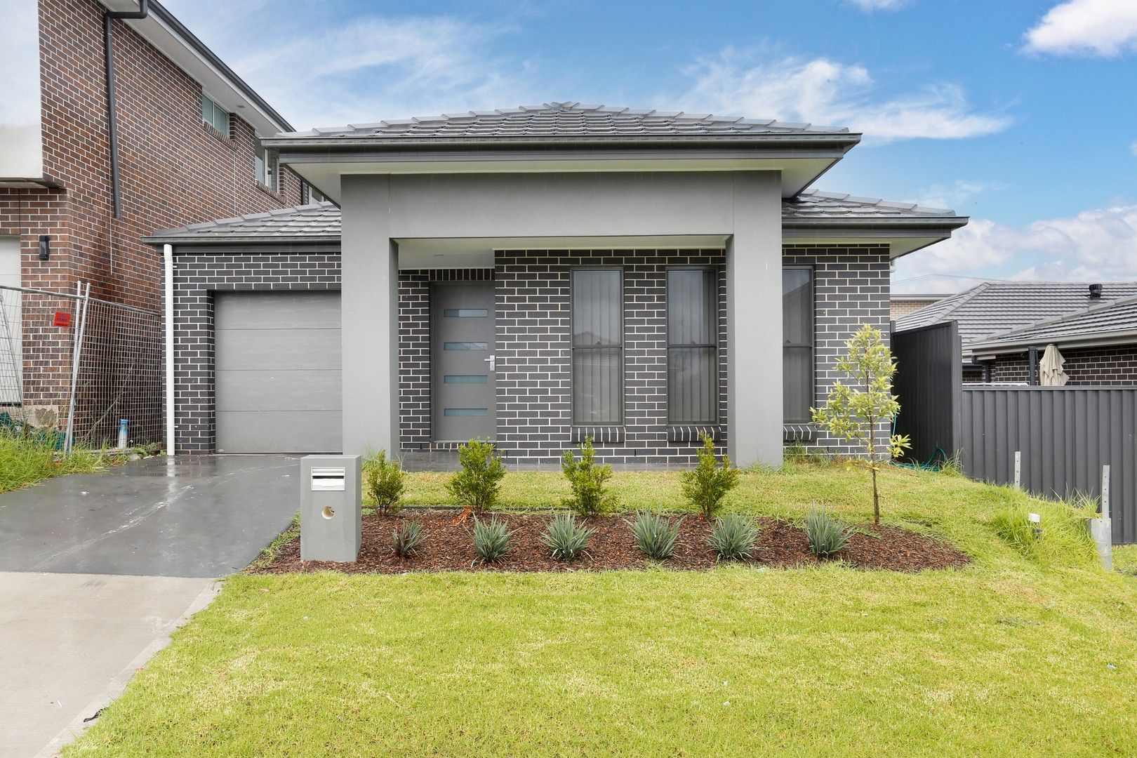 4 bedrooms House in 50 Sandalwood Crescent COLEBEE NSW, 2761