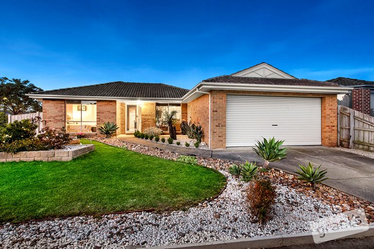 32 Bounty Way, Berwick VIC 3806, Image 0