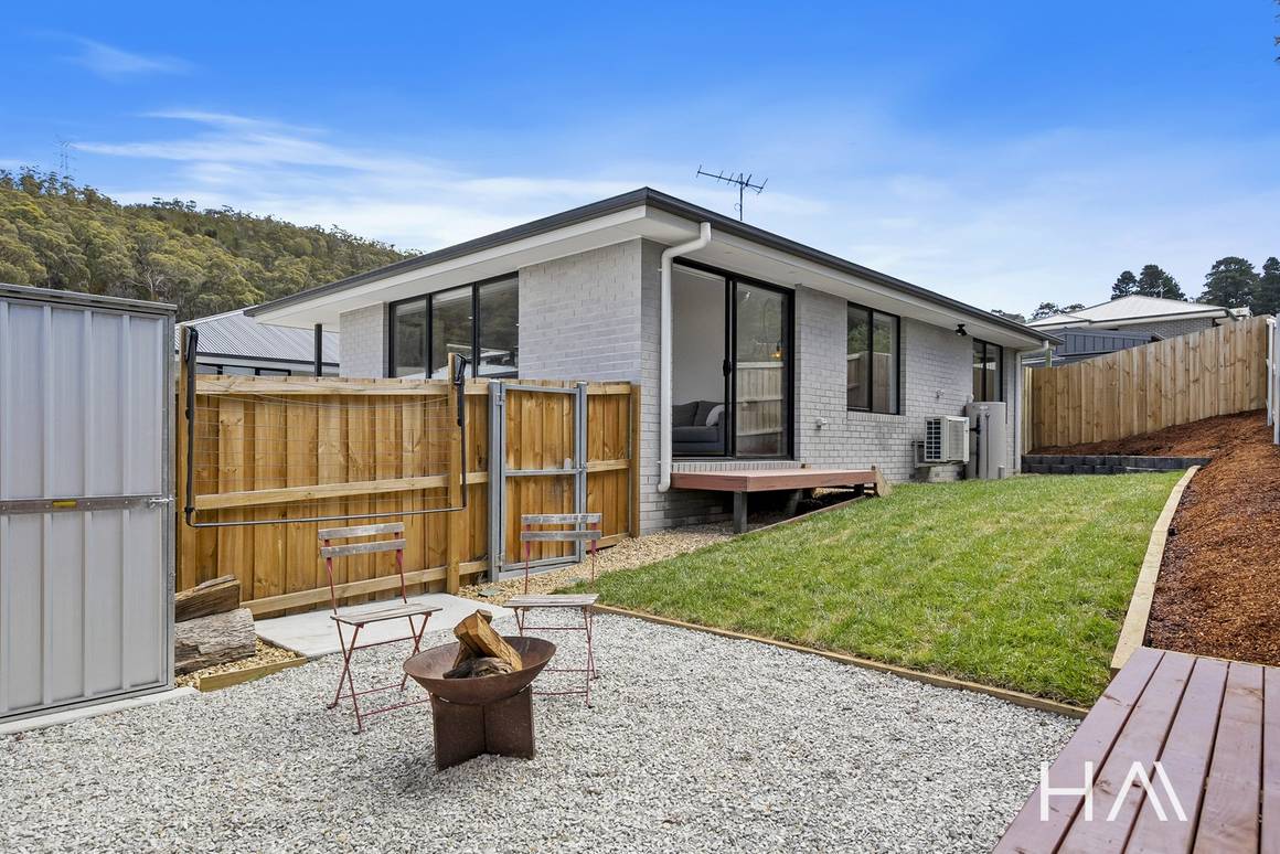 Picture of 2/45 Napier Street, GEILSTON BAY TAS 7015