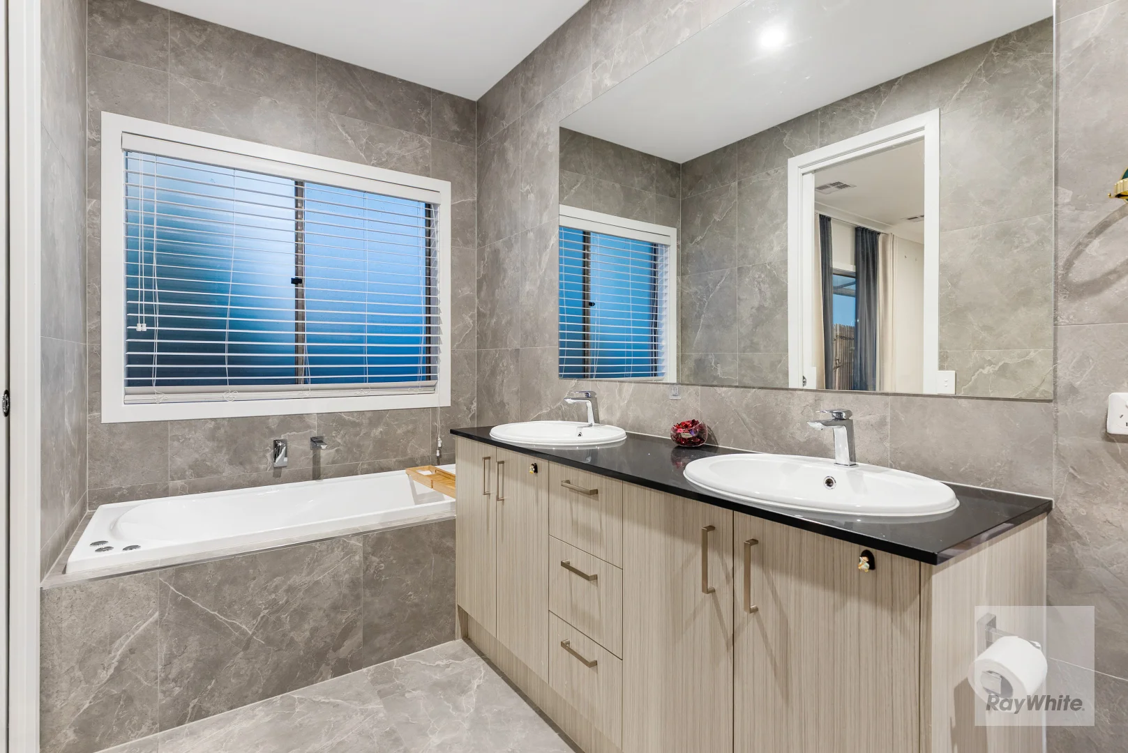 Additional image 15 of 18 Topiary Street, Truganina VIC 3029