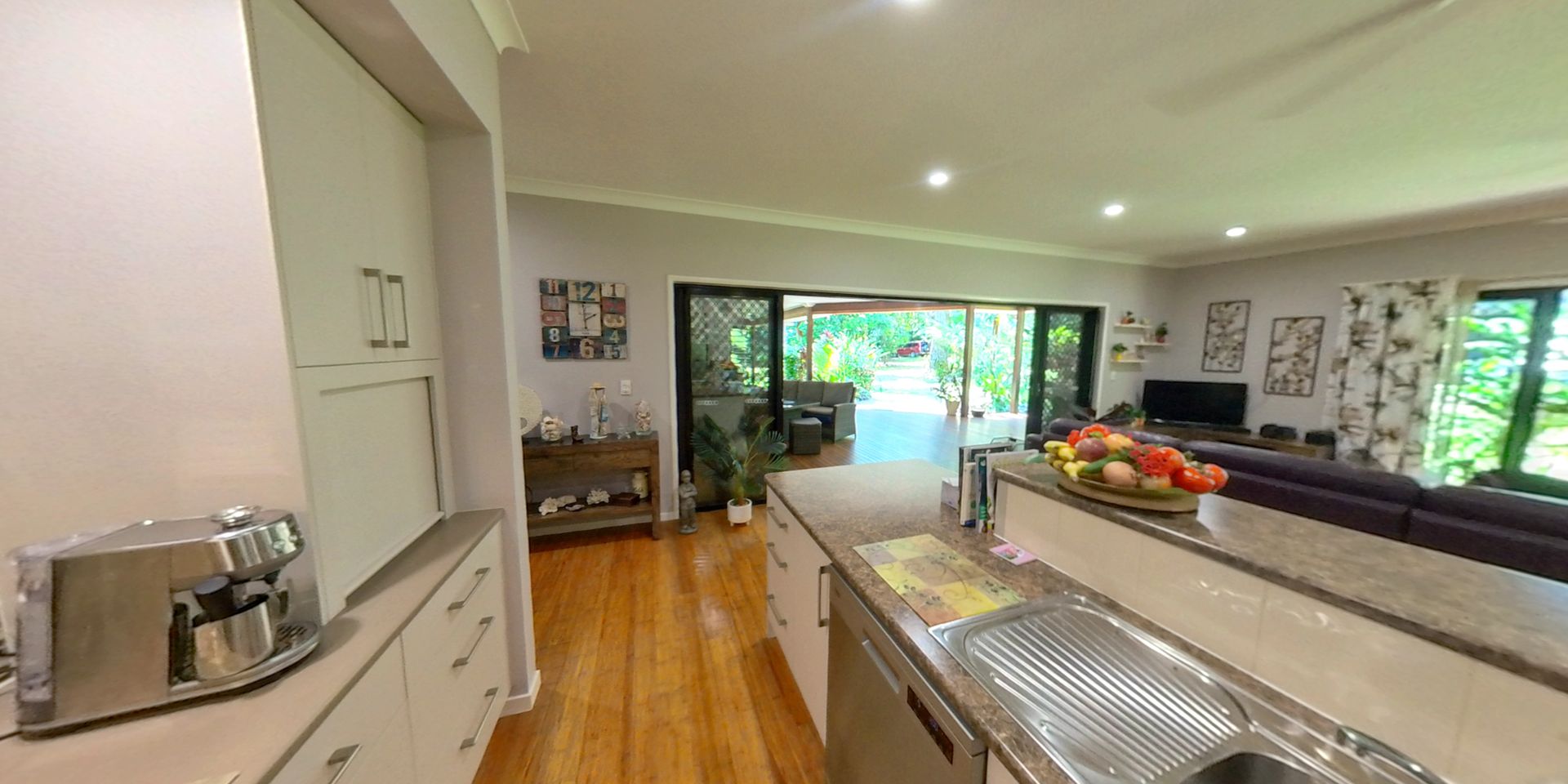 12 Pandanus Road, Carmoo QLD 4852, Image 2