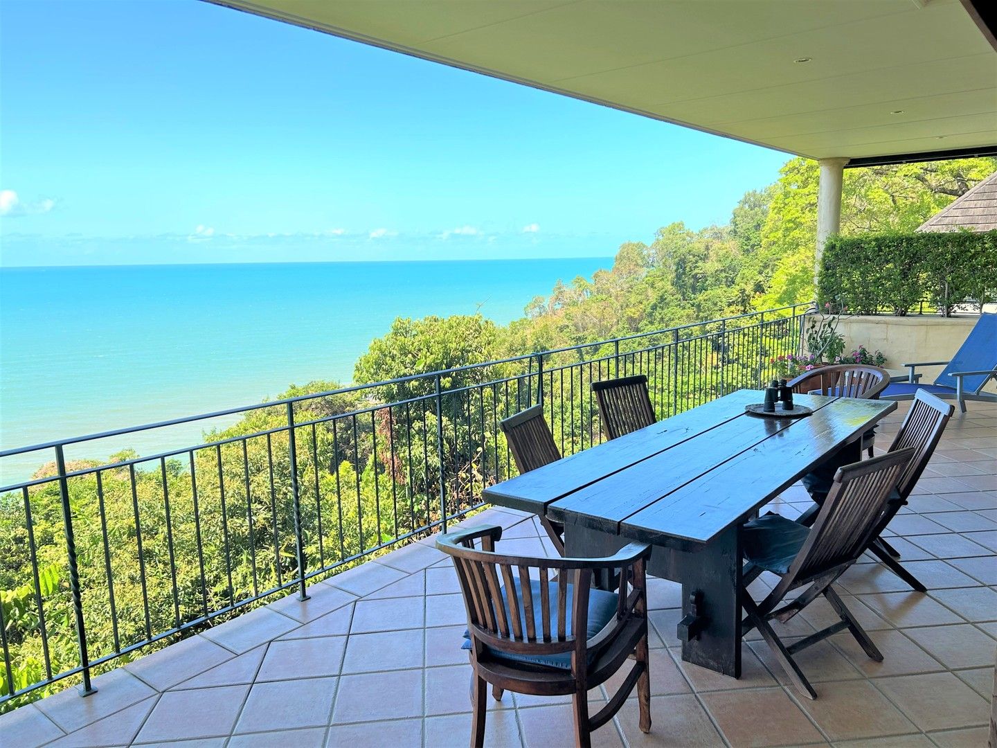 4 bedrooms House in 24/7 Tari Place TRINITY BEACH QLD, 4879