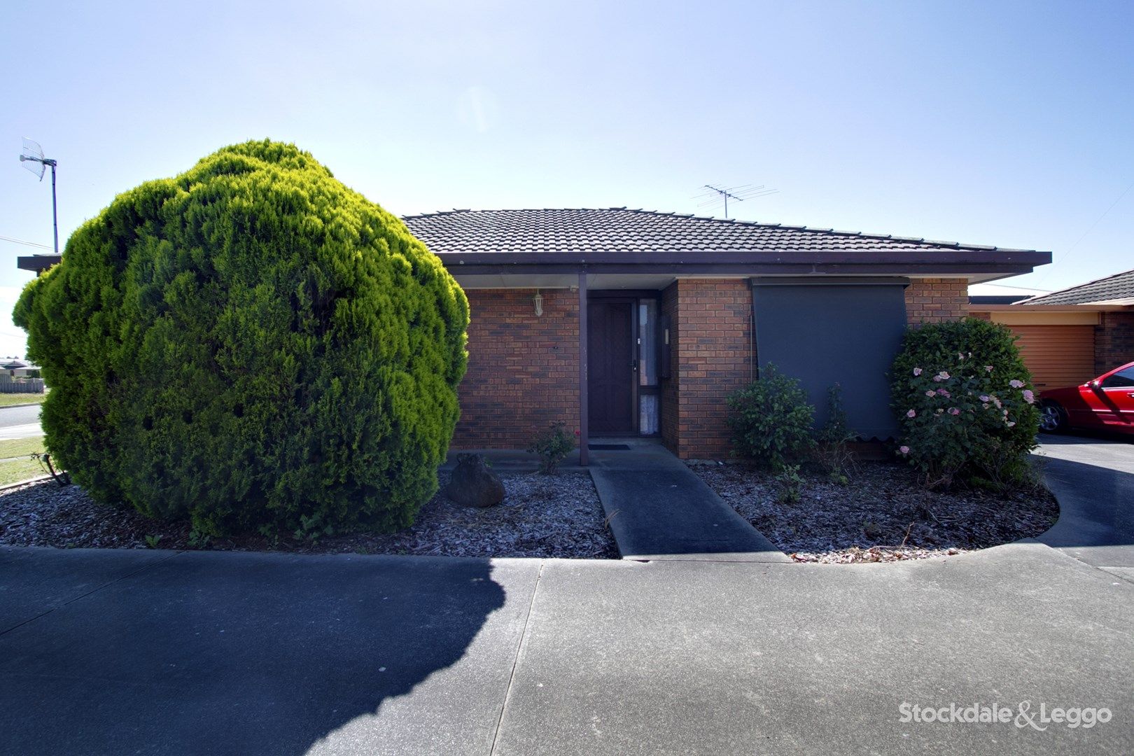 1/16-18 Bellarine Court, Morwell VIC 3840, Image 0