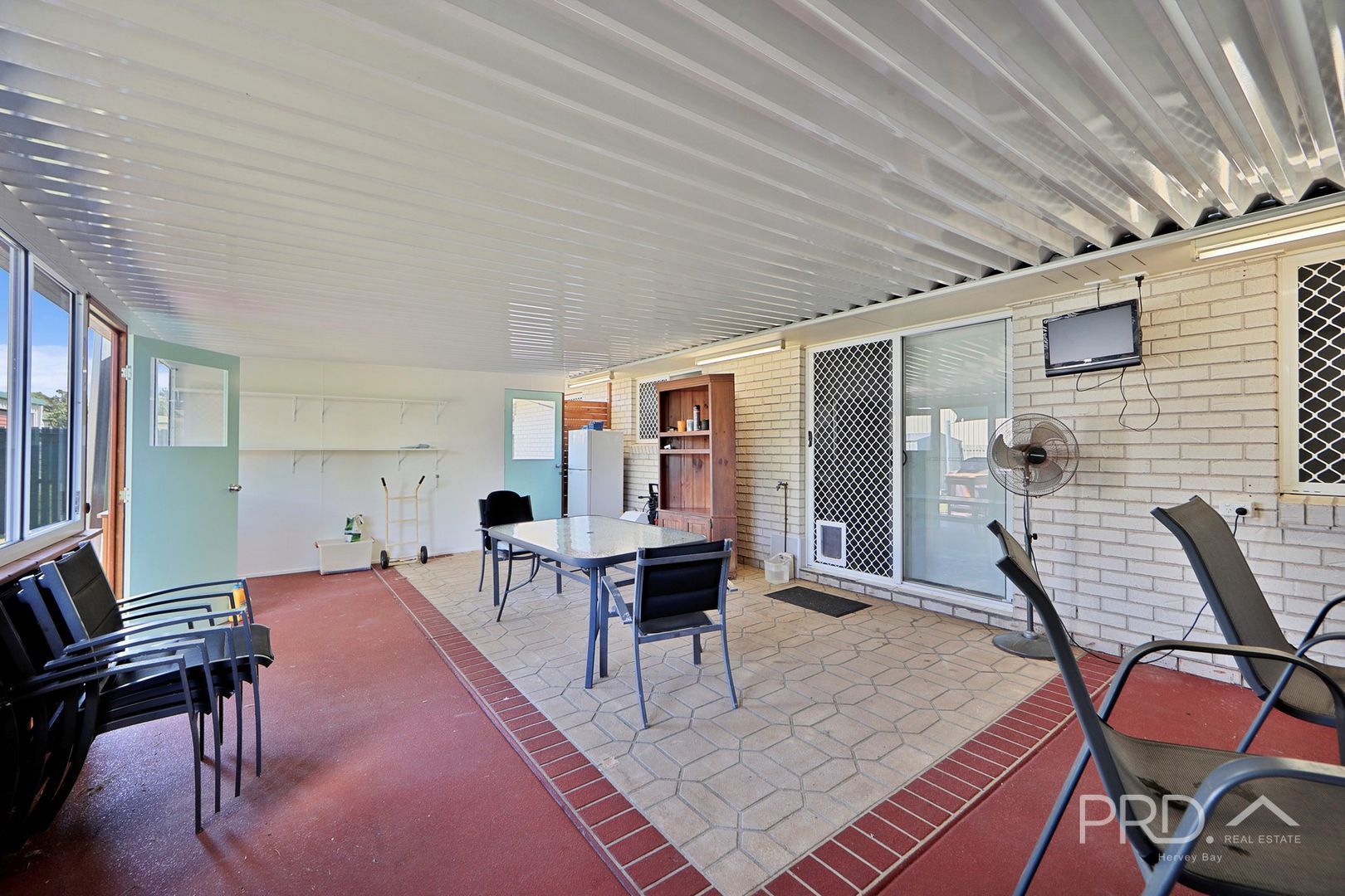 73 North Street, Point Vernon QLD 4655, Image 2