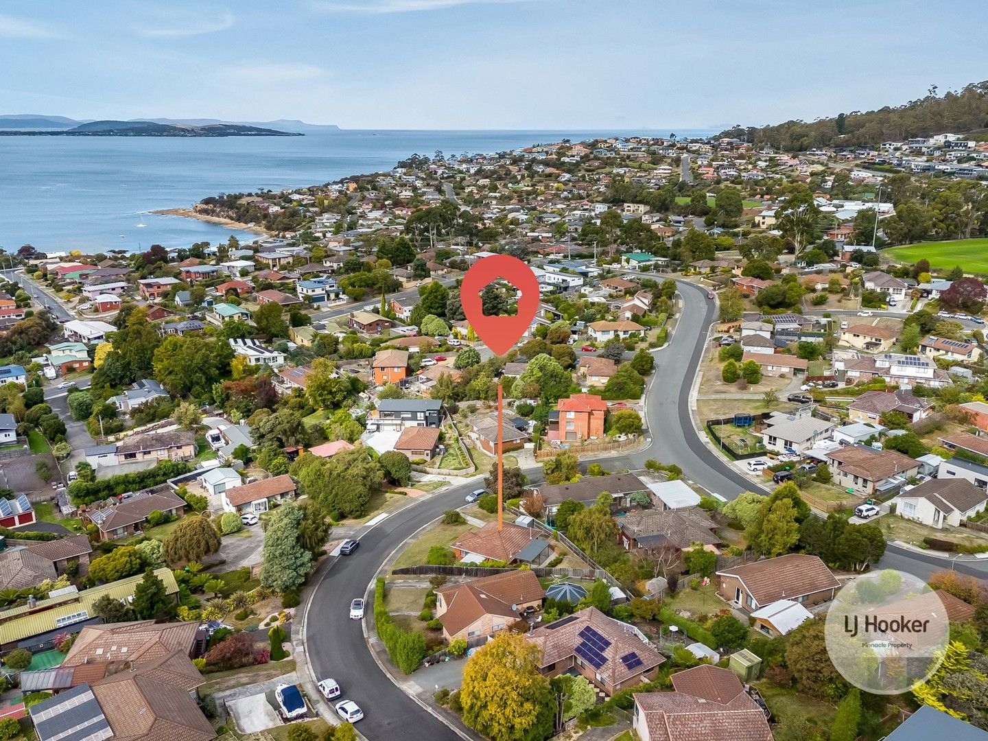 2 Calder Crescent, Blackmans Bay TAS 7052, Image 0