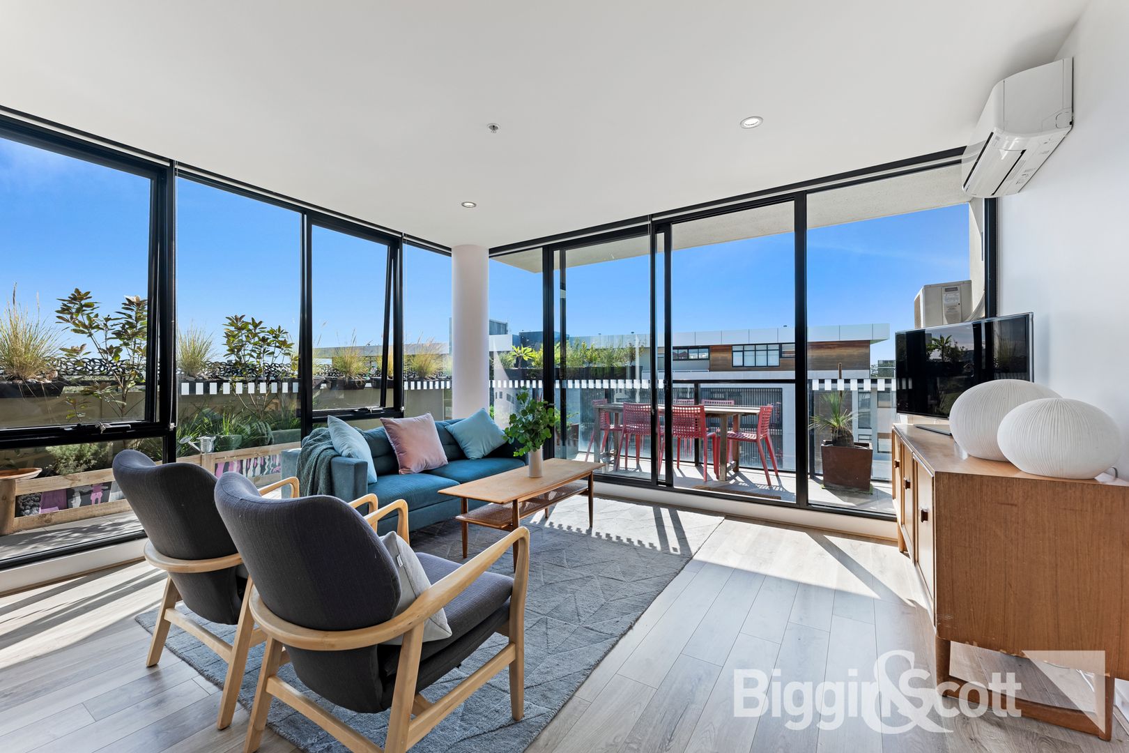 201/58 La Scala Avenue, Maribyrnong VIC 3032, Image 2