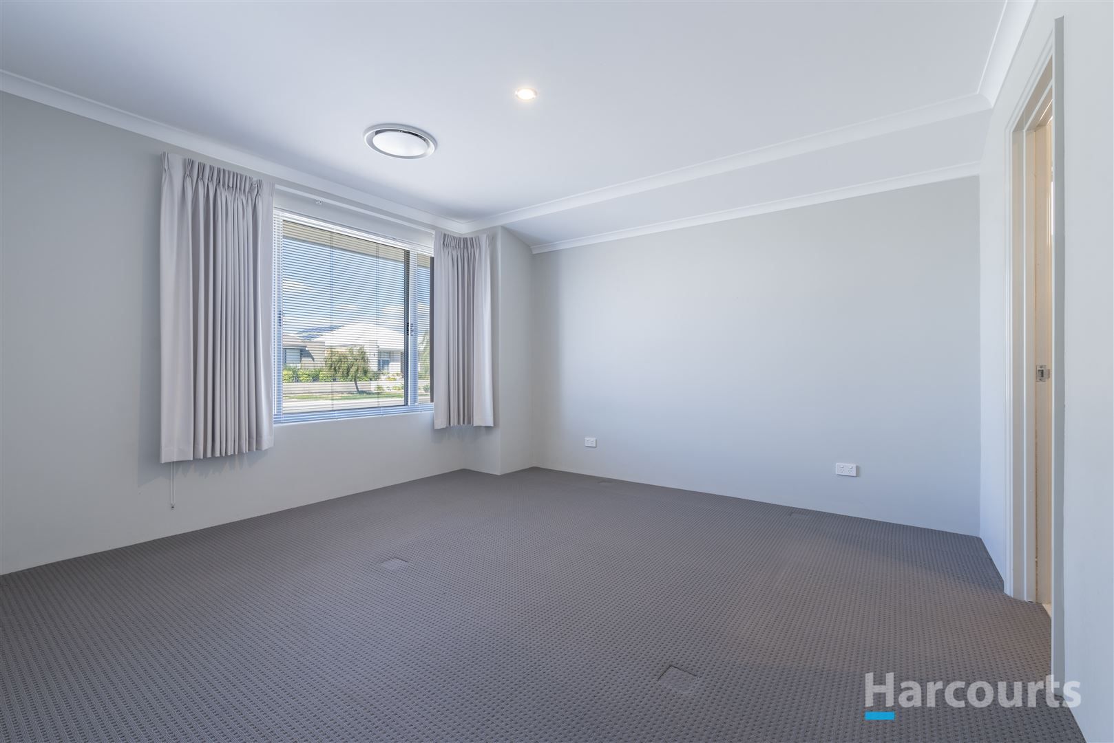 4 Marlinspike Boulevard, Jindalee WA 6036 House For Rent 600 Domain