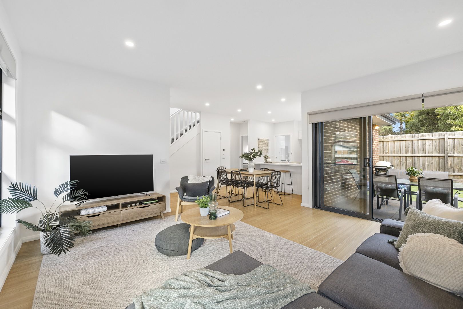 2b Paul Road, Forest Hill VIC 3131, Image 1