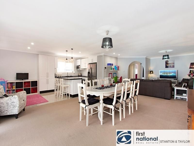 8B Raschke Street, Cambridge Park NSW 2747, Image 1